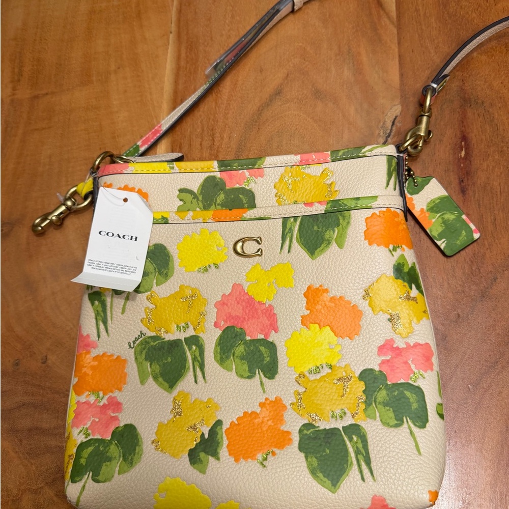 COACH NWT’s Kitt Messenger Crossbody Bag With Floral Print - Picture 13 of 16
